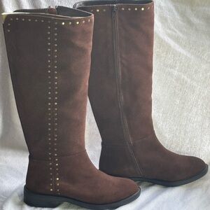 rown Suede Knee High Boots Women’s 6.5 Studded Low Heel Zip